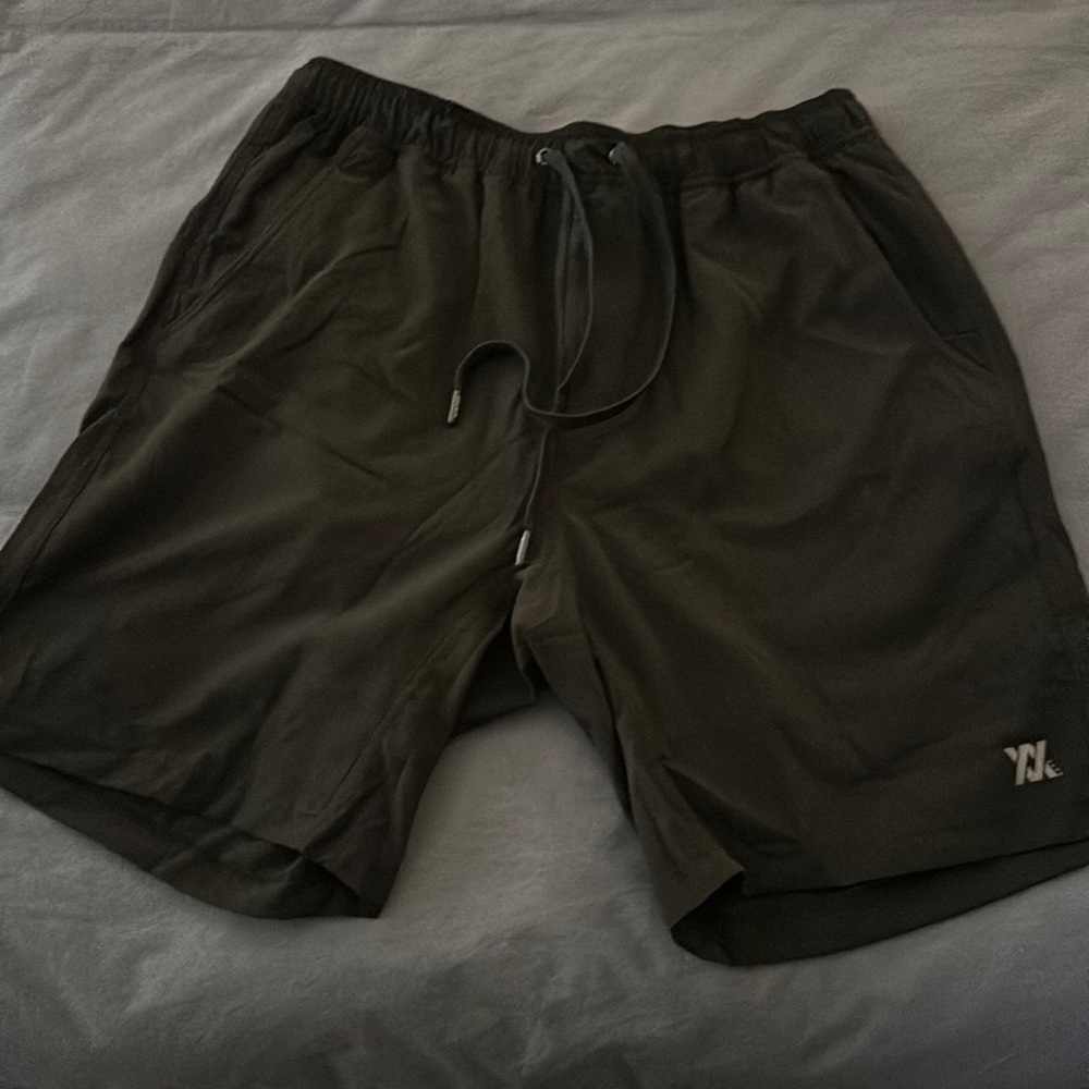 Mens Dixxon large athletic shorts